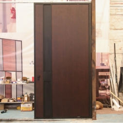 We are professional supplier of building doors &windowssolution, This is a high quality factory.